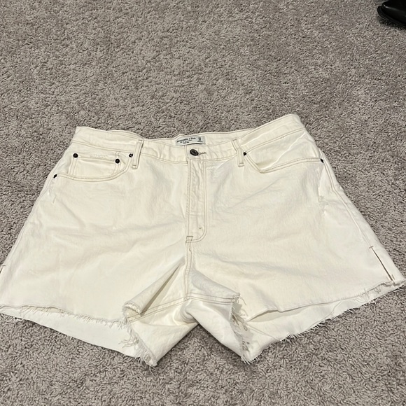 Abercrombie & Fitch Shorts Abercrombie Mom Short 4 Inch Poshmark